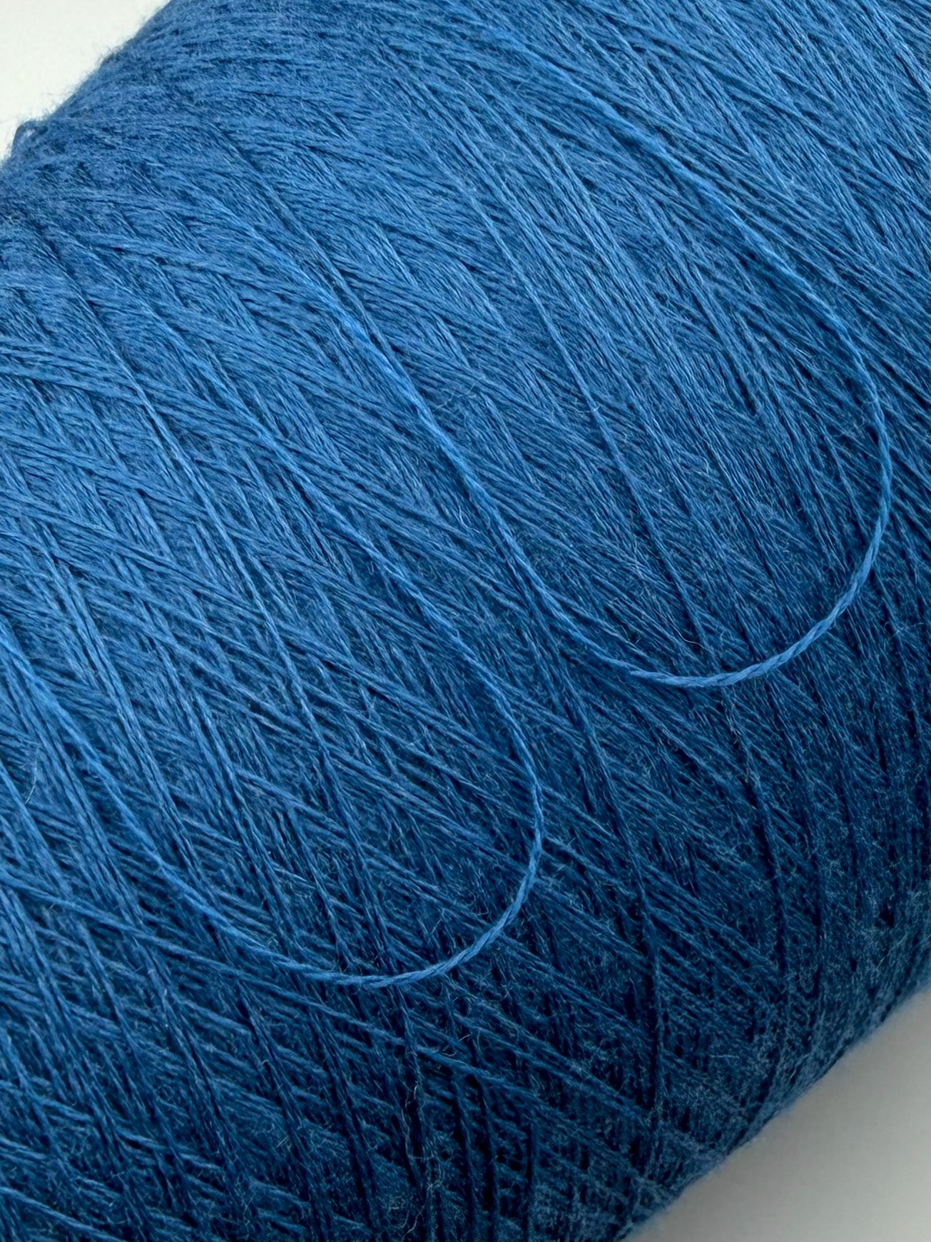 Zegna Baruffa Cashwool 2/30 – Extrafeines Merinogarn Tiefes Jeansblau